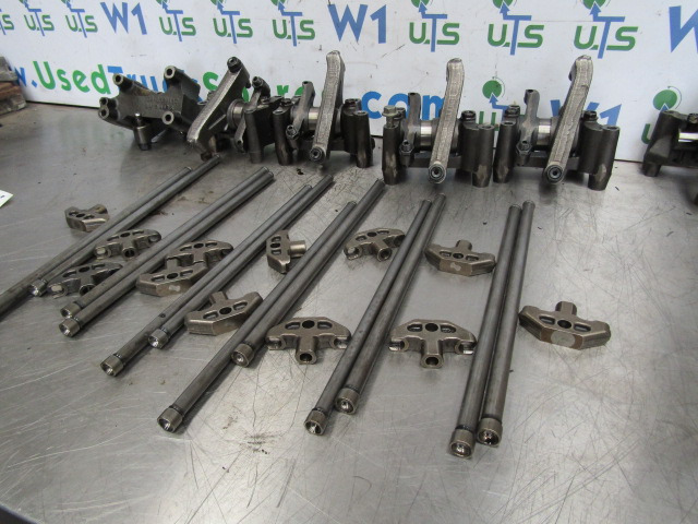 DAF XF 105 PACCAR ROCKER SHAFTS AND PUSH RODS P/NO 0328110 - Dzinējs un rezerves daļas - Kravas automašīna: foto 2 DAF XF 105 PACCAR ROCKER SHAFTS AND PUSH RODS P/NO 0328110 - Dzinējs un rezerves daļas - Kravas automašīna: foto 2