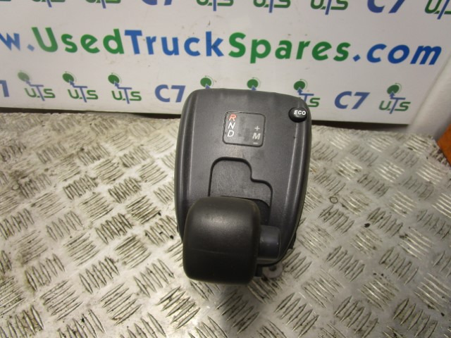 ISUZU N75 AUTOMATIC TRANSMISSION GEARCHANGE UNIT - Kabīne un interjers - Kravas automašīna: foto 1 ISUZU N75 AUTOMATIC TRANSMISSION GEARCHANGE UNIT - Kabīne un interjers - Kravas automašīna: foto 1