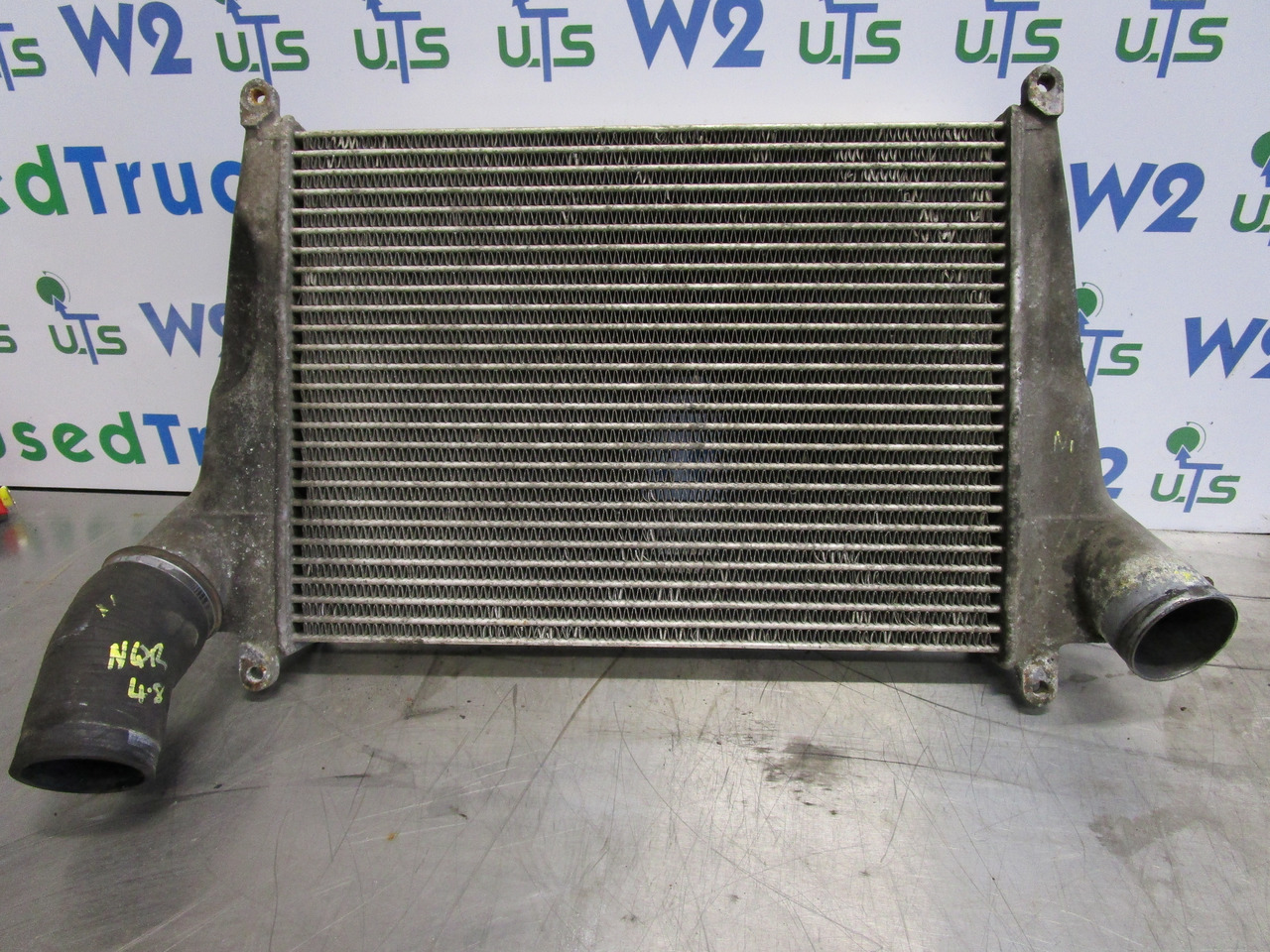 ISUZU NQR 4.8 INTERCOOLER - Radiators - Kravas automašīna: foto 1 ISUZU NQR 4.8 INTERCOOLER - Radiators - Kravas automašīna: foto 1