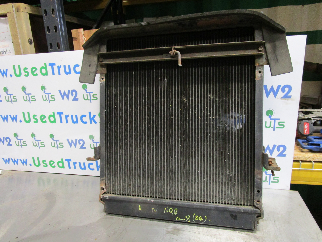 ISUZU NQR 4.8 RADIATOR - Radiators - Kravas automašīna: foto 1 ISUZU NQR 4.8 RADIATOR - Radiators - Kravas automašīna: foto 1