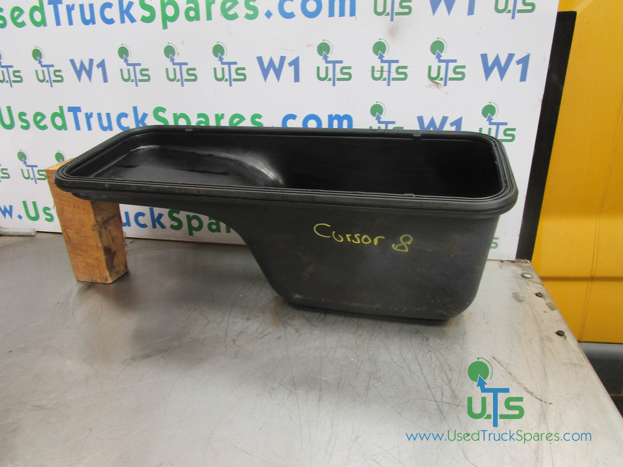 IVECO CURSOR 8 SUMP - Dzinējs un rezerves daļas - Kravas automašīna: foto 1 IVECO CURSOR 8 SUMP - Dzinējs un rezerves daļas - Kravas automašīna: foto 1