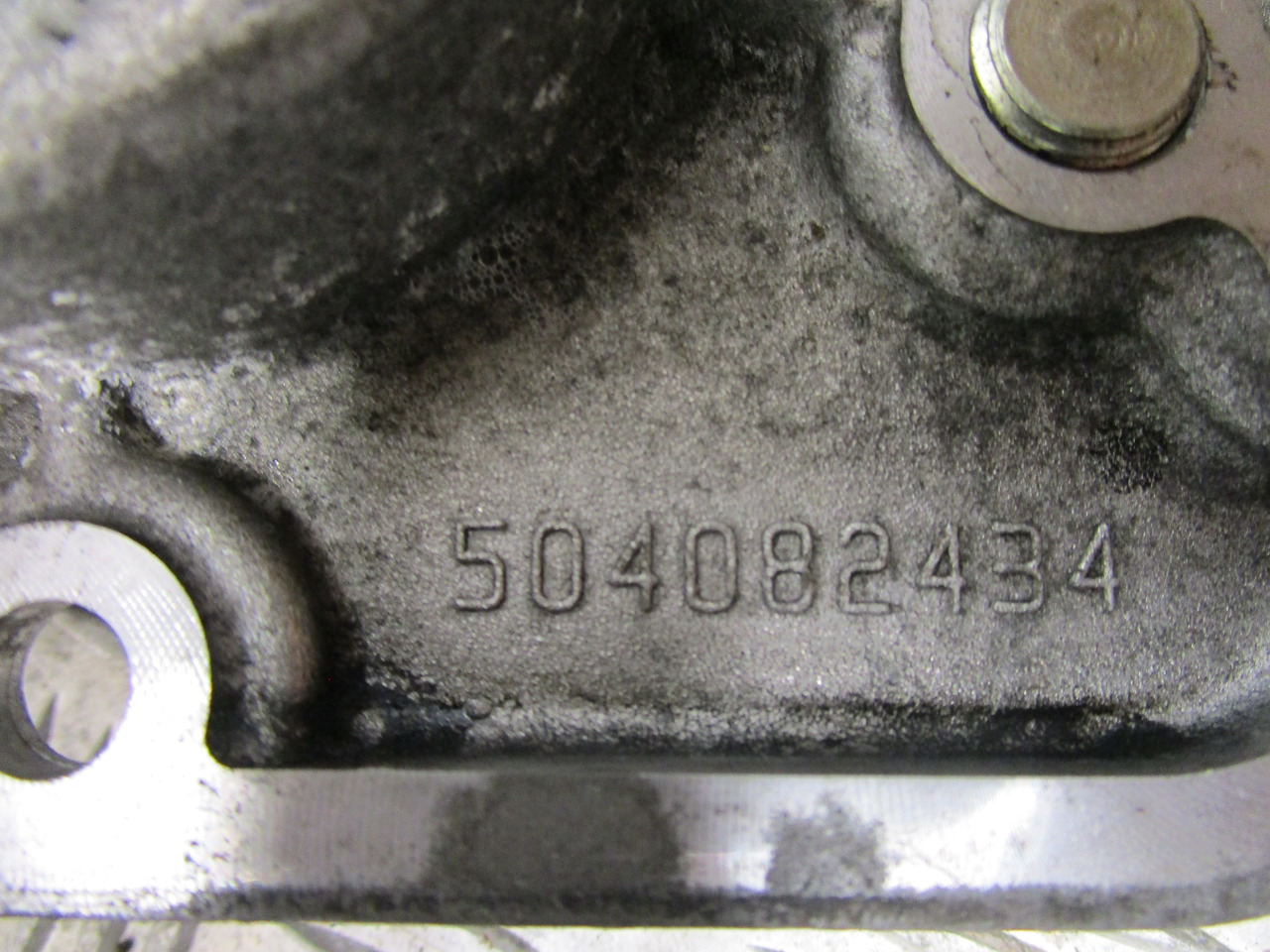 IVECO DAILY 3.0 FRONT TIMING COVER P/NO 504082434 - Dzinējs un rezerves daļas - Kravas automašīna: foto 2 IVECO DAILY 3.0 FRONT TIMING COVER P/NO 504082434 - Dzinējs un rezerves daļas - Kravas automašīna: foto 2