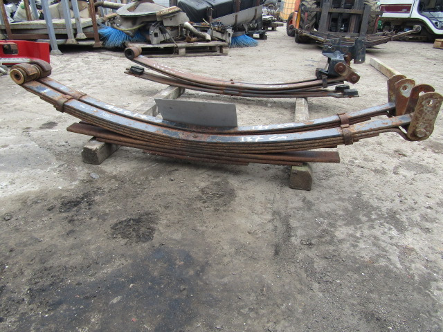 IVECO DAILY 7 LEAF REAR SPRINGS 137 X 6CM (PAIR) - Piekare - Kravas automašīna: foto 2 IVECO DAILY 7 LEAF REAR SPRINGS 137 X 6CM (PAIR) - Piekare - Kravas automašīna: foto 2