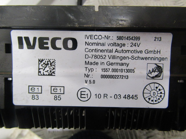 IVECO STRALIS CLOCK CLUSTER P/NO 5801454399 - Kabīne un interjers - Kravas automašīna: foto 2 IVECO STRALIS CLOCK CLUSTER P/NO 5801454399 - Kabīne un interjers - Kravas automašīna: foto 2