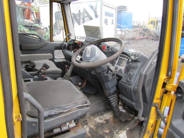 IVECO TECTOR 75E17 COMPLETE CAB EX 2009 - Kabīne - Kravas automašīna: foto 3 IVECO TECTOR 75E17 COMPLETE CAB EX 2009 - Kabīne - Kravas automašīna: foto 3