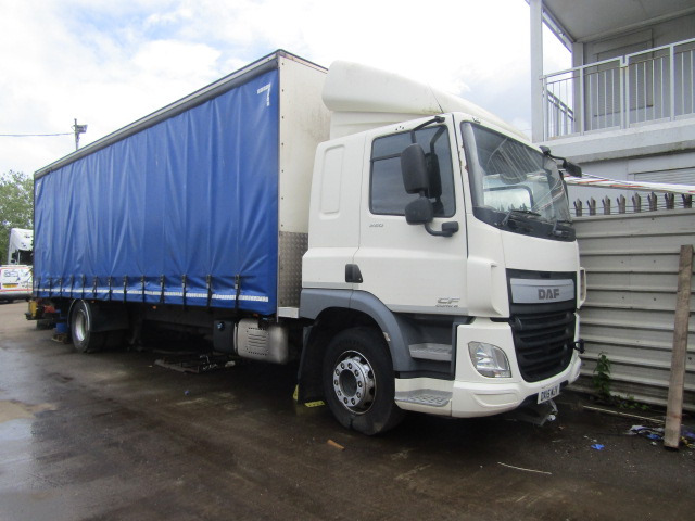 DAF CF 65 250 MANUAL 2015 BREAKING FOR SPARES - Kravas automašīna: foto 1 DAF CF 65 250 MANUAL 2015 BREAKING FOR SPARES - Kravas automašīna: foto 1