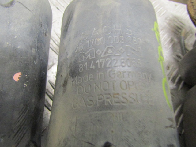 MAN TGS 440 TRACTOR UNIT (SET OF 4) CABSHOCKS P/NO 81.41722.6068 / 6073 - Kabīne un interjers - Kravas automašīna: foto 2 MAN TGS 440 TRACTOR UNIT (SET OF 4) CABSHOCKS P/NO 81.41722.6068 / 6073 - Kabīne un interjers - Kravas automašīna: foto 2