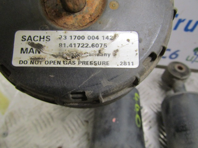 MAN TGS 440 TRACTOR UNIT (SET OF 4) CABSHOCKS P/NO 81.41722.6068 / 6073 - Kabīne un interjers - Kravas automašīna: foto 3 MAN TGS 440 TRACTOR UNIT (SET OF 4) CABSHOCKS P/NO 81.41722.6068 / 6073 - Kabīne un interjers - Kravas automašīna: foto 3