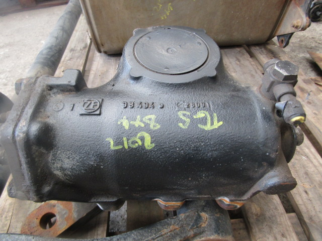 MAN TGS 8X4 STEERING BOX ZF P/NO 984014E/28091 - Stūres iekārta - Kravas automašīna: foto 1 MAN TGS 8X4 STEERING BOX ZF P/NO 984014E/28091 - Stūres iekārta - Kravas automašīna: foto 1
