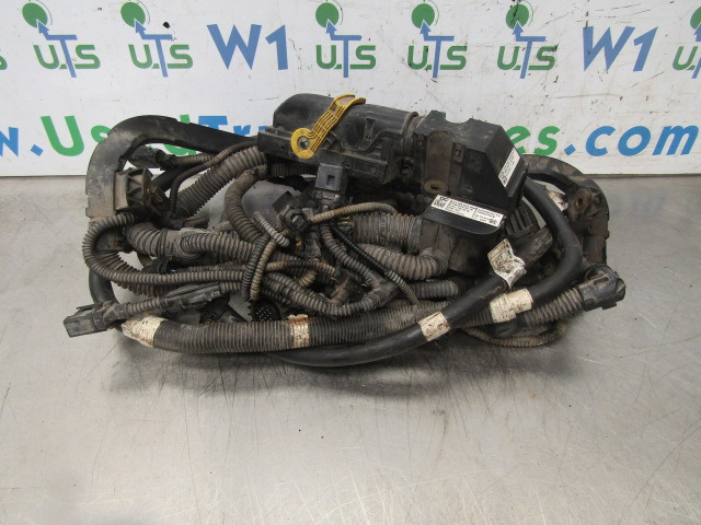 MERCEDES ACTROS MP4 OM471-6 ENGINE ECU WIRING HARNESS P/NO 471 150 5956 - Elektrosistēma - Kravas automašīna: foto 1 MERCEDES ACTROS MP4 OM471-6 ENGINE ECU WIRING HARNESS P/NO 471 150 5956 - Elektrosistēma - Kravas automašīna: foto 1