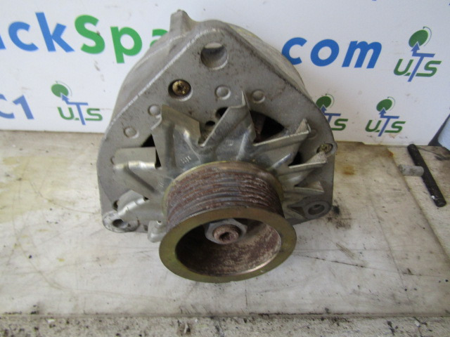 MERCEDES ATEGO 815/1823 ALTERNATOR BOSCH P/NO 0986040260 - Elektrosistēma - Kravas automašīna: foto 1 MERCEDES ATEGO 815/1823 ALTERNATOR BOSCH P/NO 0986040260 - Elektrosistēma - Kravas automašīna: foto 1