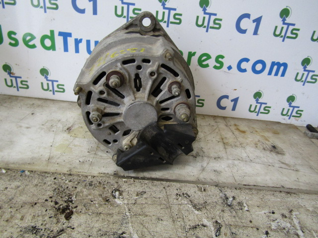 MERCEDES ATEGO 815/1823 ALTERNATOR BOSCH P/NO 0986040260 - Elektrosistēma - Kravas automašīna: foto 3 MERCEDES ATEGO 815/1823 ALTERNATOR BOSCH P/NO 0986040260 - Elektrosistēma - Kravas automašīna: foto 3