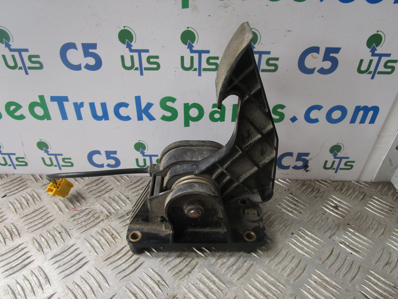 MERCEDES AXOR ACCELERATOR PEDAL P/NO A9413000104 - Kabīne un interjers - Kravas automašīna: foto 1 MERCEDES AXOR ACCELERATOR PEDAL P/NO A9413000104 - Kabīne un interjers - Kravas automašīna: foto 1