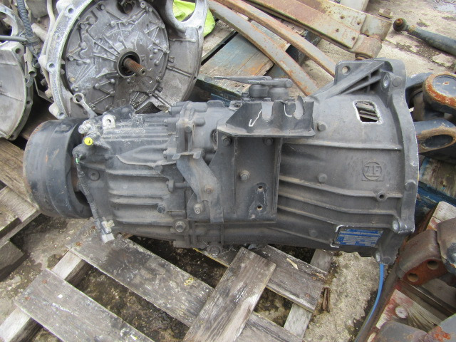 MITSUBISHI FUSO 6 SPEED MANUAL ZF GEARBOX TYPE 6S 420V - Pārnesumkārba - Kravas automašīna: foto 3 MITSUBISHI FUSO 6 SPEED MANUAL ZF GEARBOX TYPE 6S 420V - Pārnesumkārba - Kravas automašīna: foto 3