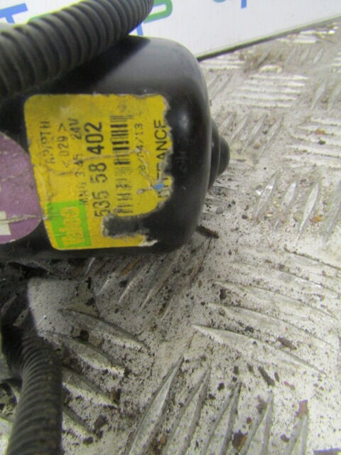 RENAULT MIDLUM DCI WIPER MOTOR P/NO 53558402 - Kabīne un interjers - Kravas automašīna: foto 3 RENAULT MIDLUM DCI WIPER MOTOR P/NO 53558402 - Kabīne un interjers - Kravas automašīna: foto 3