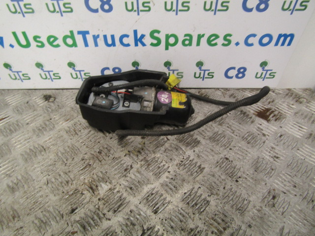 RENAULT MIDLUM DCI WIPER MOTOR P/NO 53558402 - Kabīne un interjers - Kravas automašīna: foto 1 RENAULT MIDLUM DCI WIPER MOTOR P/NO 53558402 - Kabīne un interjers - Kravas automašīna: foto 1