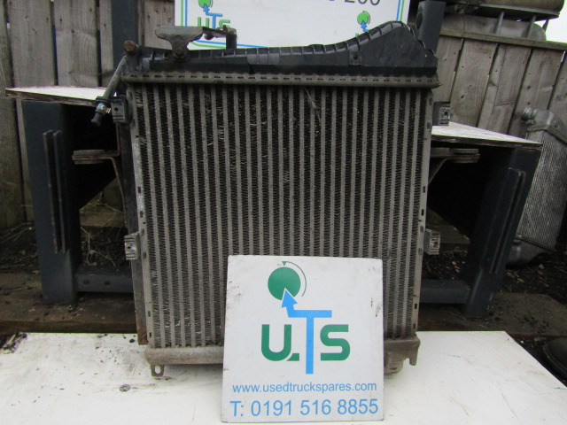 RENAULT MIDLUM DXI 180 RADIATOR P/NO M5422001 - Radiators - Kravas automašīna: foto 1 RENAULT MIDLUM DXI 180 RADIATOR P/NO M5422001 - Radiators - Kravas automašīna: foto 1