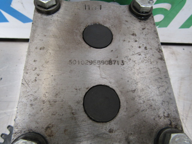RENAULT PREMIUM OIL PUMP P/NO 5010295890B713 - Dzinējs un rezerves daļas - Kravas automašīna: foto 3 RENAULT PREMIUM OIL PUMP P/NO 5010295890B713 - Dzinējs un rezerves daļas - Kravas automašīna: foto 3