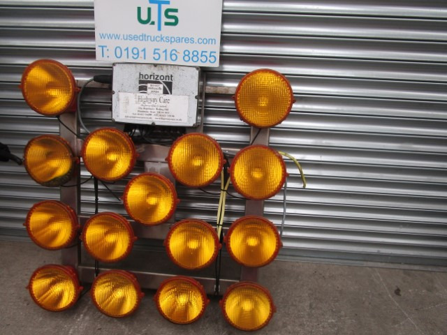 ROAD TRAFFIC MANAGEMENT LIGHTING SET - Elektrosistēma - Komunālā/ Specializētā tehnika: foto 2 ROAD TRAFFIC MANAGEMENT LIGHTING SET - Elektrosistēma - Komunālā/ Specializētā tehnika: foto 2