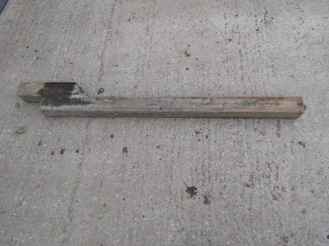 TRAILER POSTS 120CM LENGTH 80MM SOCKET (16) - Rezerves daļa - Piekabe: foto 2 TRAILER POSTS 120CM LENGTH 80MM SOCKET (16) - Rezerves daļa - Piekabe: foto 2