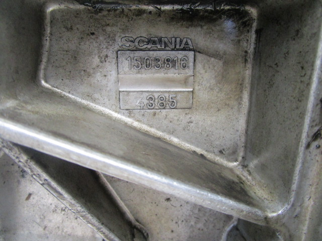 SCANIA 124 420 DC1203 FRONT CRANKSHAFT COVER 1503816 - Dzinējs un rezerves daļas - Kravas automašīna: foto 2 SCANIA 124 420 DC1203 FRONT CRANKSHAFT COVER 1503816 - Dzinējs un rezerves daļas - Kravas automašīna: foto 2