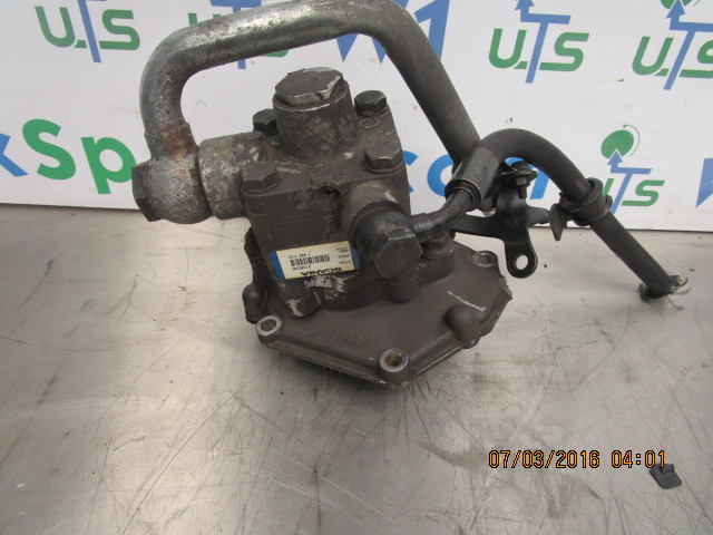 SCANIA 124 420 DC1203 POWER STEERING PUMP 2108038 - Dzinējs un rezerves daļas - Kravas automašīna: foto 1 SCANIA 124 420 DC1203 POWER STEERING PUMP 2108038 - Dzinējs un rezerves daļas - Kravas automašīna: foto 1