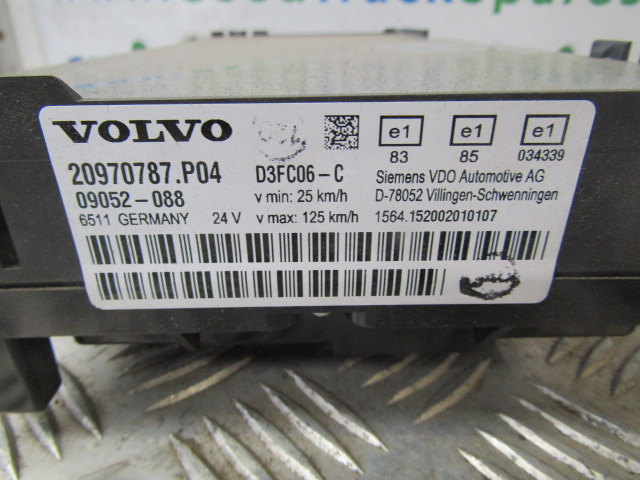 VOLVO FE CLOCK CLUSTER P/NO 20970787-P04 - Kabīne un interjers - Kravas automašīna: foto 2 VOLVO FE CLOCK CLUSTER P/NO 20970787-P04 - Kabīne un interjers - Kravas automašīna: foto 2
