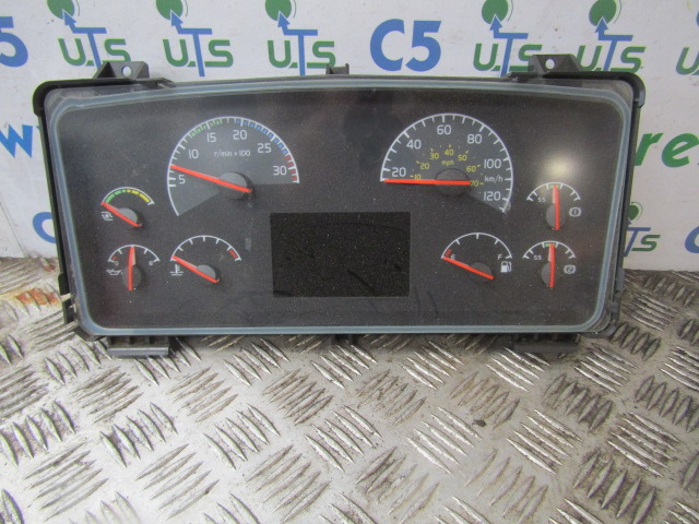 VOLVO FE CLOCK CLUSTER P/NO 20970787-P04 - Kabīne un interjers - Kravas automašīna: foto 1 VOLVO FE CLOCK CLUSTER P/NO 20970787-P04 - Kabīne un interjers - Kravas automašīna: foto 1