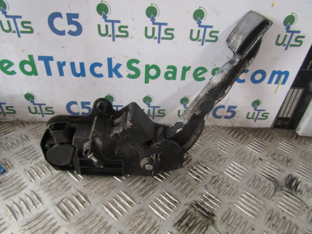 VOLVO FE THROTTLE PEDAL CONTROL UNIT P/NO 7421059642 - Elektroniskais vadības bloks (ECU) - Kravas automašīna: foto 2 VOLVO FE THROTTLE PEDAL CONTROL UNIT P/NO 7421059642 - Elektroniskais vadības bloks (ECU) - Kravas automašīna: foto 2