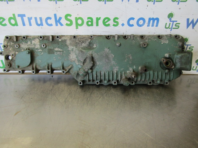 VOLVO FH13 OIL COOLER COVER P/NO 21423744 - Dzinējs un rezerves daļas - Kravas automašīna: foto 1 VOLVO FH13 OIL COOLER COVER P/NO 21423744 - Dzinējs un rezerves daļas - Kravas automašīna: foto 1