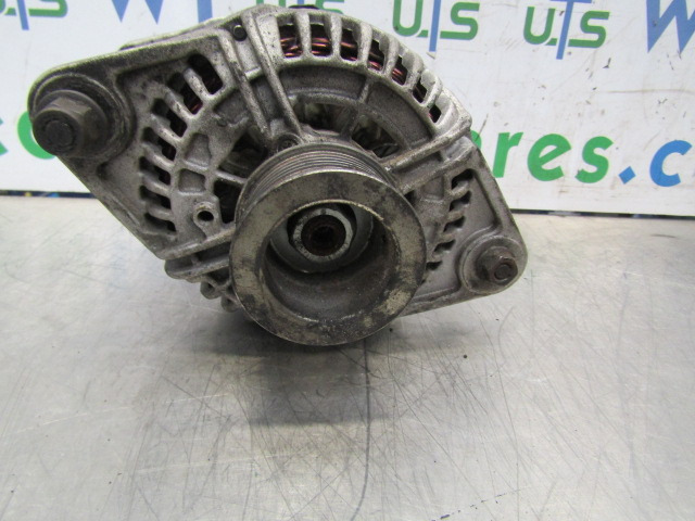 VOLVO FH13A ALTERNATOR 24V / 110A - Elektrosistēma - Kravas automašīna: foto 2 VOLVO FH13A ALTERNATOR 24V / 110A - Elektrosistēma - Kravas automašīna: foto 2