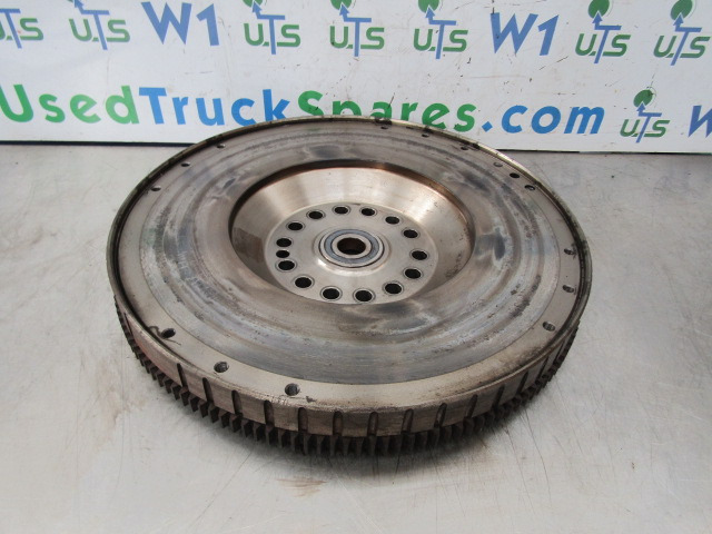 VOLVO FH13A FLYWHEEL - Spararats - Kravas automašīna: foto 1 VOLVO FH13A FLYWHEEL - Spararats - Kravas automašīna: foto 1