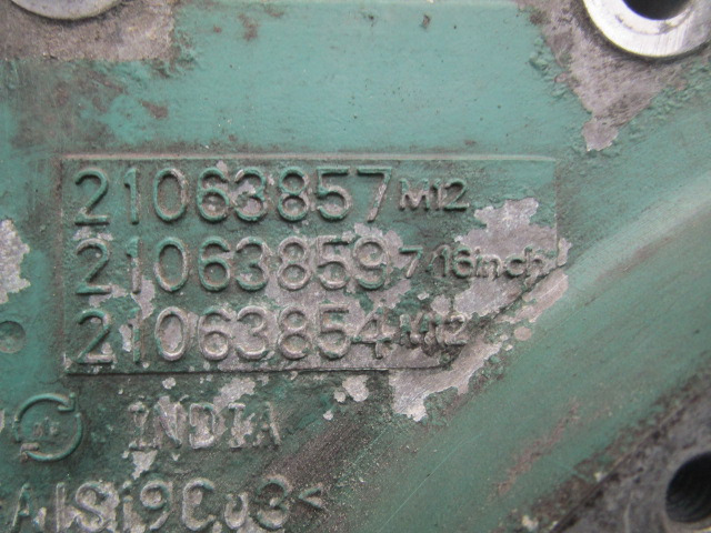 VOLVO FH13A FLYWHEEL BELLHOUSING P/NO 21063857 / 21063859 - Spararats - Kravas automašīna: foto 2 VOLVO FH13A FLYWHEEL BELLHOUSING P/NO 21063857 / 21063859 - Spararats - Kravas automašīna: foto 2