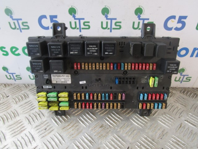 VOLVO FM12 FUSEBOARD 20476480-P01 - Elektrosistēma - Kravas automašīna: foto 1 VOLVO FM12 FUSEBOARD 20476480-P01 - Elektrosistēma - Kravas automašīna: foto 1