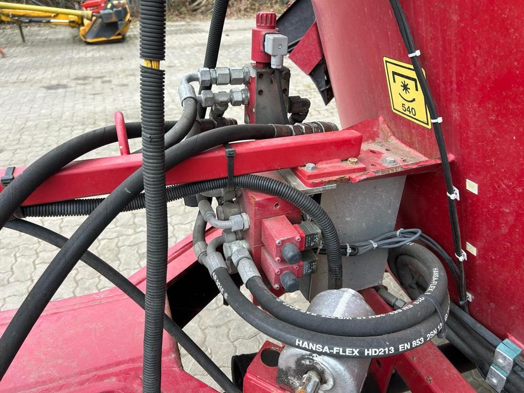 BVL V-MIX PLUS 13-1S - Lopbarības mikseris: foto 4 BVL V-MIX PLUS 13-1S - Lopbarības mikseris: foto 4