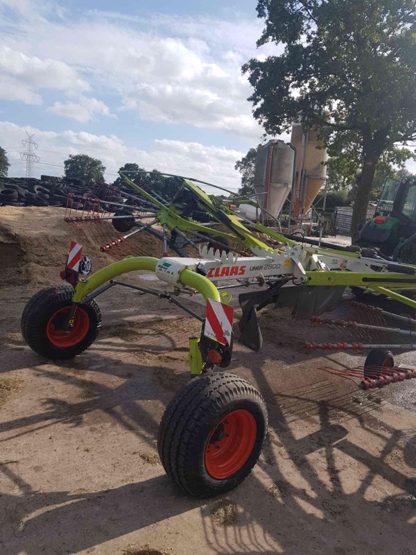 CLAAS Liner 2800 - Vālotājs/ Ārdītājs: foto 4 CLAAS Liner 2800 - Vālotājs/ Ārdītājs: foto 4