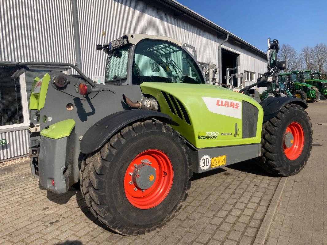 Iekrāvējs CLAAS SCORPION 7050: foto 9