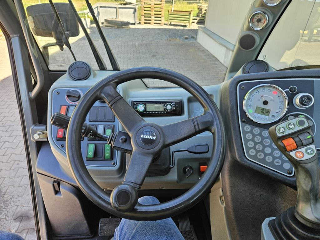 Iekrāvējs CLAAS Scorpion 7044 Varipower: foto 19
