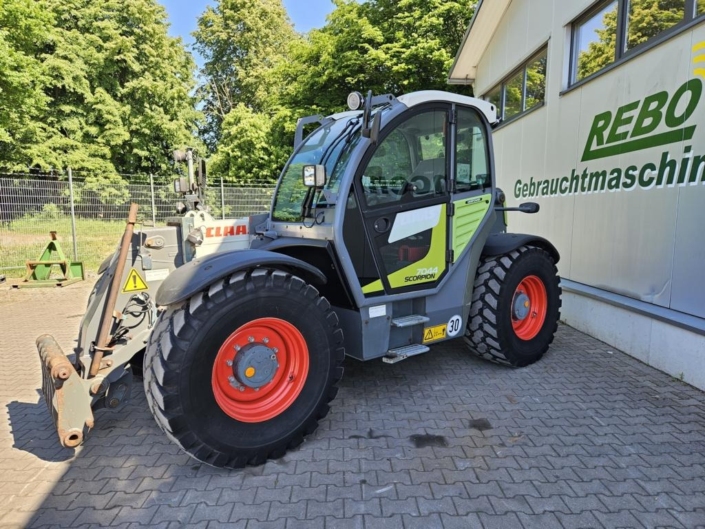 CLAAS Scorpion 7044 Varipower - Iekrāvējs: foto 1 CLAAS Scorpion 7044 Varipower - Iekrāvējs: foto 1