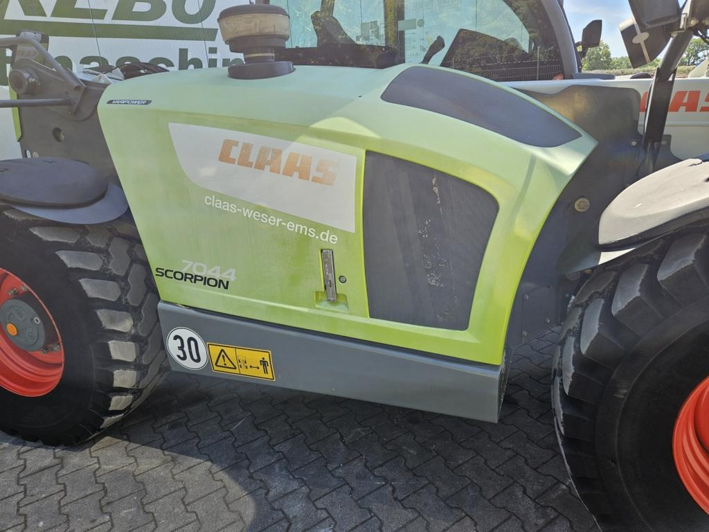 Iekrāvējs CLAAS Scorpion 7044 Varipower: foto 6