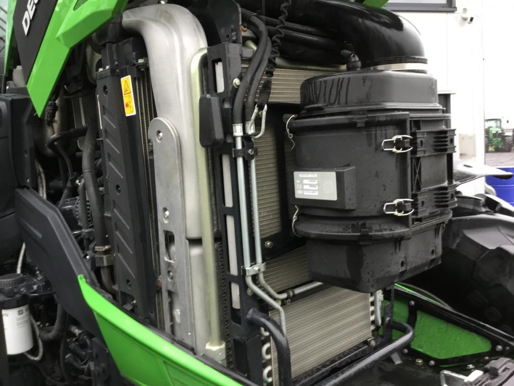 Deutz AGROTRON 6215 TTV - Traktors: foto 3 Deutz AGROTRON 6215 TTV - Traktors: foto 3