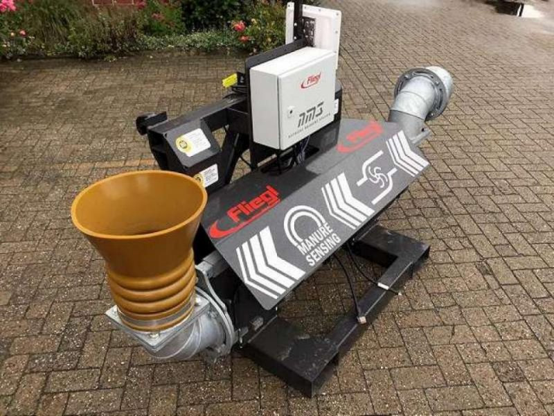 Fliegl NIR STATION 8 - Mēslošanas tehnika: foto 4 Fliegl NIR STATION 8 - Mēslošanas tehnika: foto 4