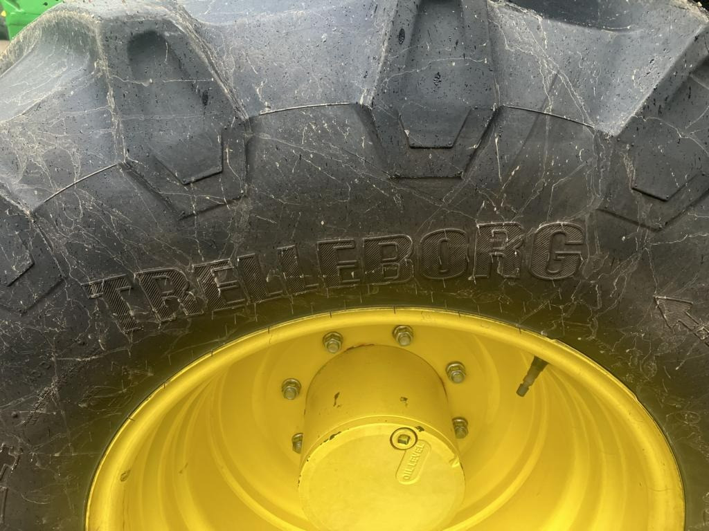 Traktors John Deere 6130R: foto 6