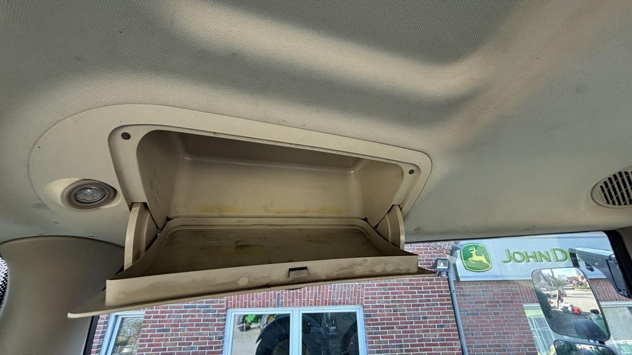 John Deere 6195R - Traktors: foto 5 John Deere 6195R - Traktors: foto 5