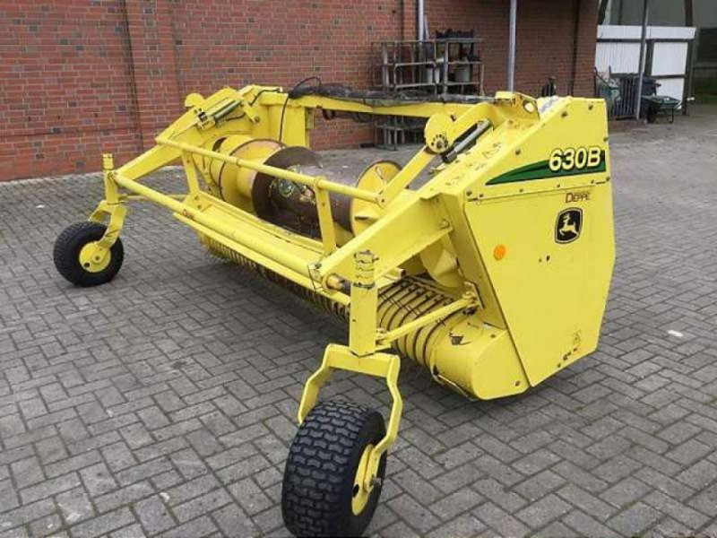 John Deere 630 B - Lopbarības kombaina papildaprīkojums: foto 1 John Deere 630 B - Lopbarības kombaina papildaprīkojums: foto 1