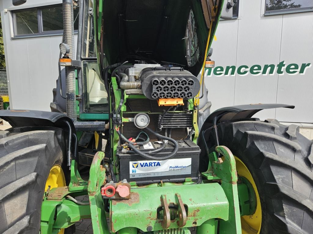 John Deere 6420S PREMIUM - Traktors: foto 3 John Deere 6420S PREMIUM - Traktors: foto 3