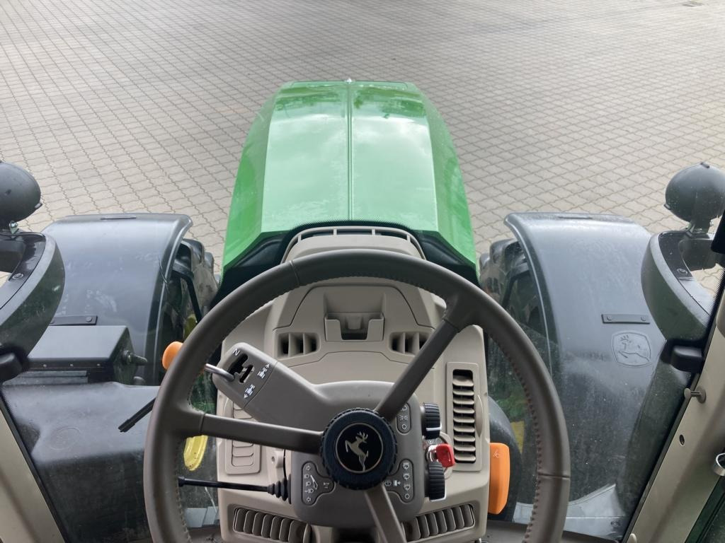 John Deere 6M240 - Traktors: foto 2 John Deere 6M240 - Traktors: foto 2