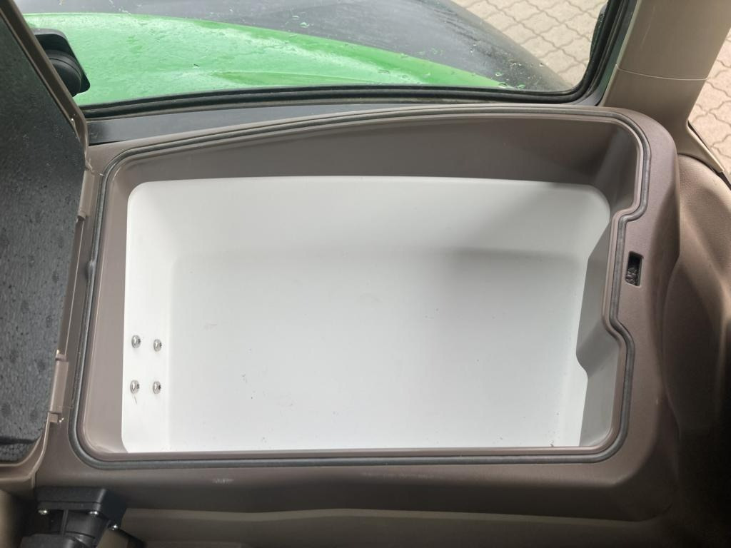 John Deere 6M240 - Traktors: foto 3 John Deere 6M240 - Traktors: foto 3