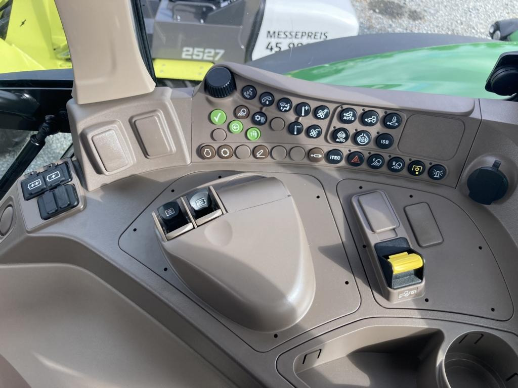 John Deere 6M240 - Traktors: foto 3 John Deere 6M240 - Traktors: foto 3