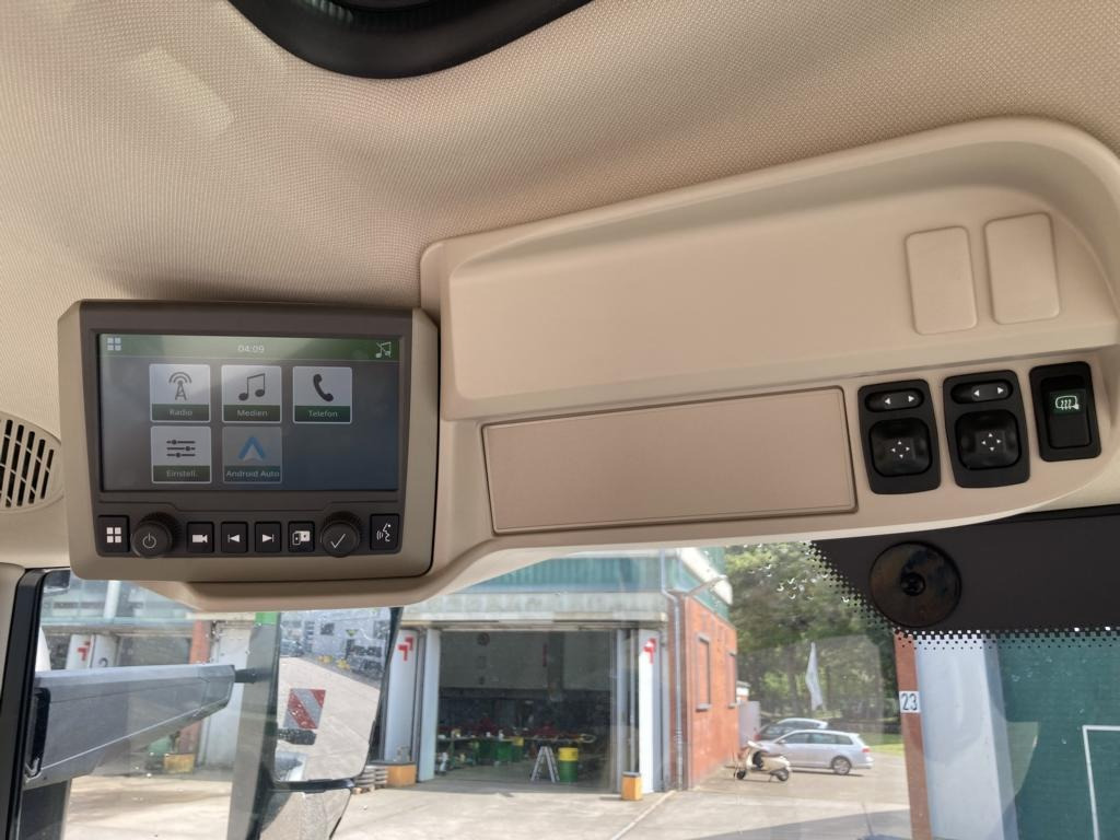 John Deere 6R250 - Traktors: foto 3 John Deere 6R250 - Traktors: foto 3